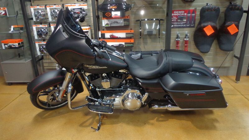 Featured image of post 2015 Street Glide Special Denim Black
